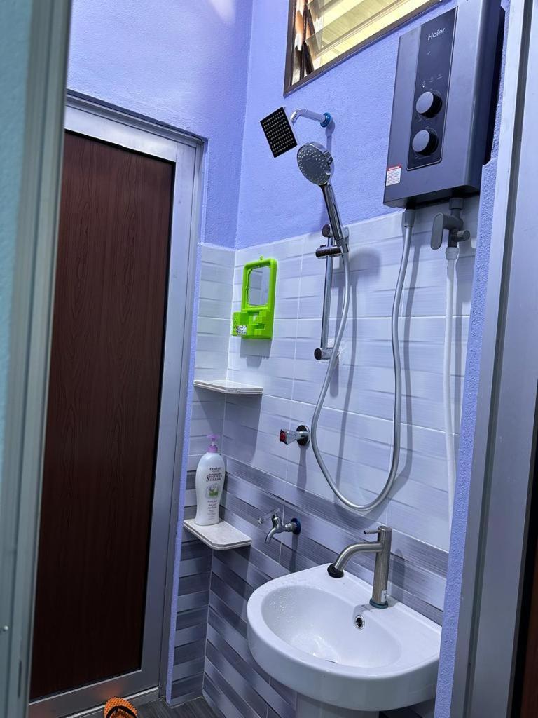 Homestay Haji Noor Tanah Merah  Eksteriør bilde